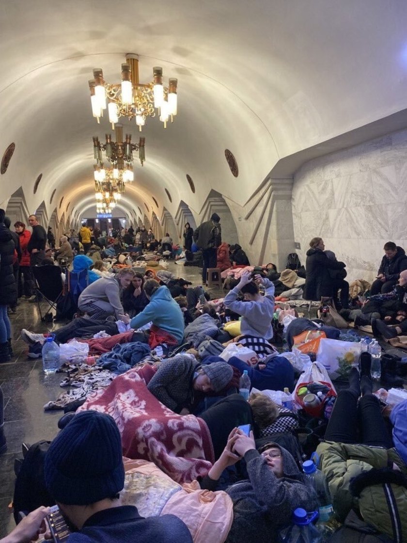 Καταφύγιο στο μετρό του Χάρκοβο (Φωτογραφία: TWITTER / DANRIVERSITV)