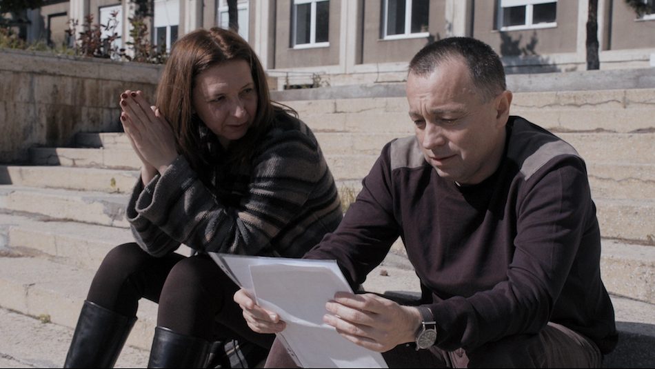 Οι δημοσιογράφοι Mirela Neag και Catalin Tolontan (Φωτογραφία: Alexander Nanau Production)