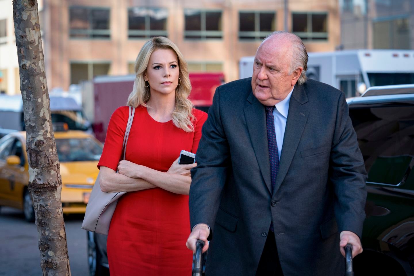 Charlize Theron και John Lithgow σε ερμηνείες και εμφανίσεις που ξεχωρίζουν (Φωτογραφία: Lionsgate)