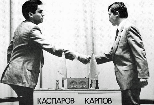 Karpov εναντίον Kasparov στο Παγκόσμιο Πρωτάθλημα του 1985 ( Πηγή: )