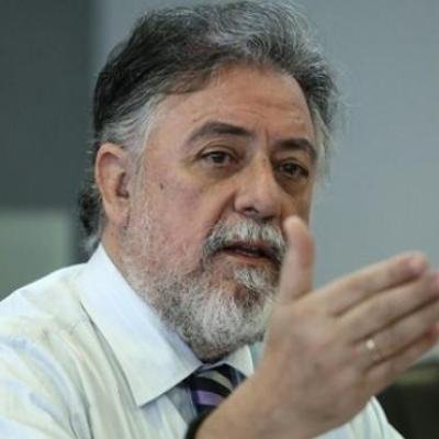 Ο καθηγητής Γιάννης Πανούσης